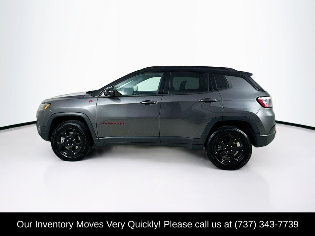 Used 2023 Granite Crystal Metallic Clearcoat Jeep Trailhawk image 4