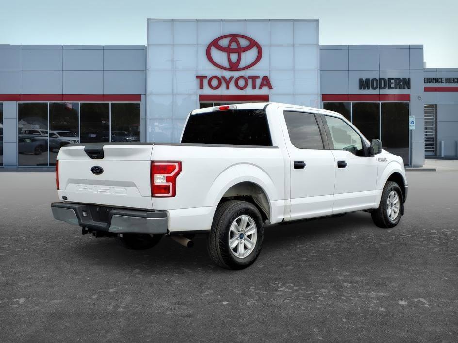 Used 2018 Oxford White Ford XLT image 6
