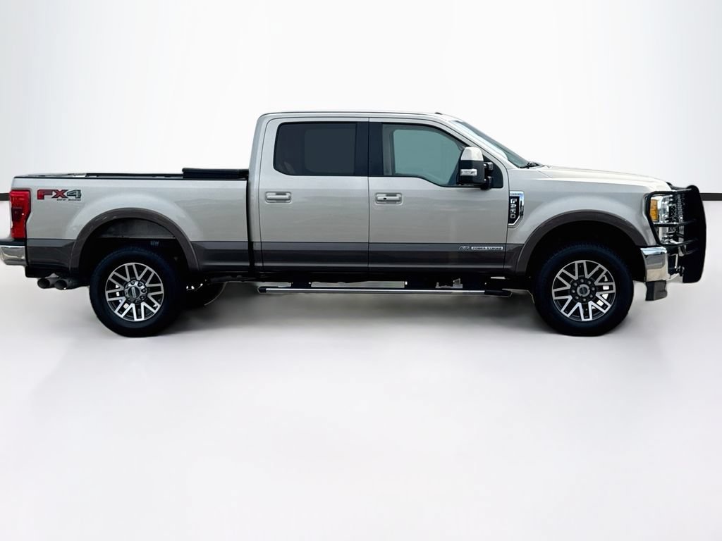 Used 2017  Ford Lariat image 8