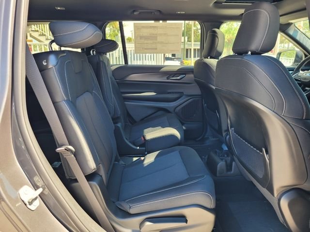 2025 Jeep Grand Cherokee L Laredo - Photo 17