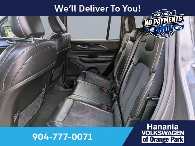 Used 2024 Gray Jeep Altitude image 14