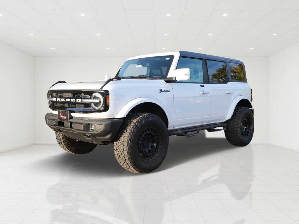 Used 2021 Ford Bronco 4-Door Outer Banks with VIN 1FMDE5BH0MLA67877 for sale in White Bear Lake, Minnesota