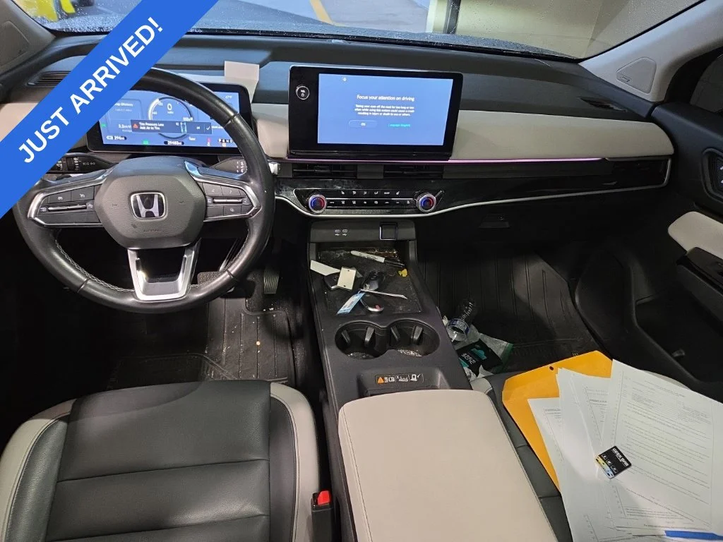 Used 2024  Honda Touring image 5