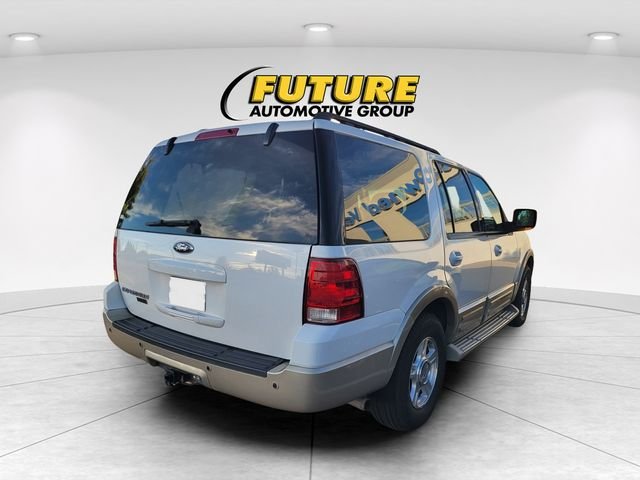 Used 2005  Ford Eddie Bauer image 3