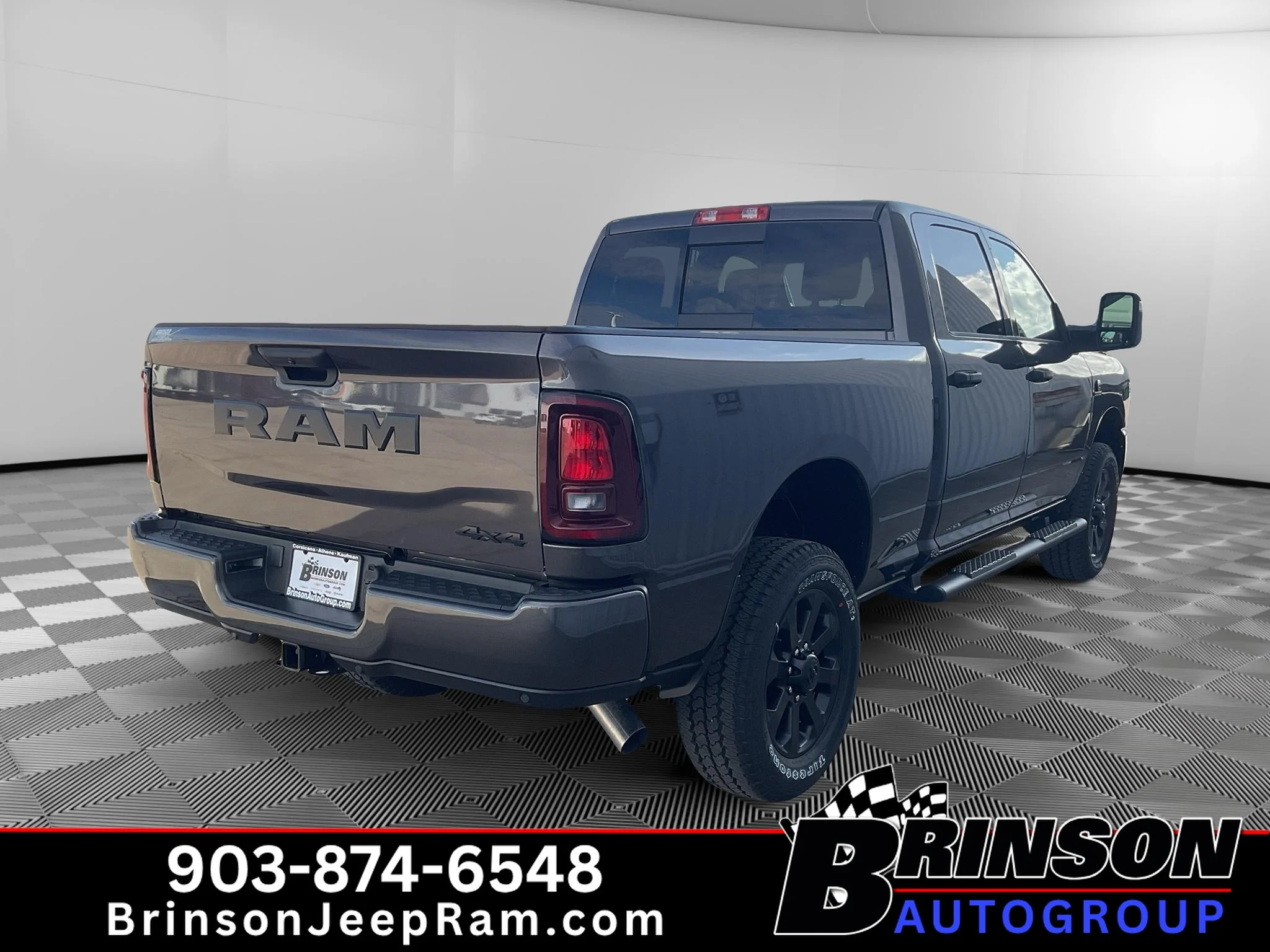 New 2027 Granite Crystal Metallic Clearcoat Ram Black Express image 5