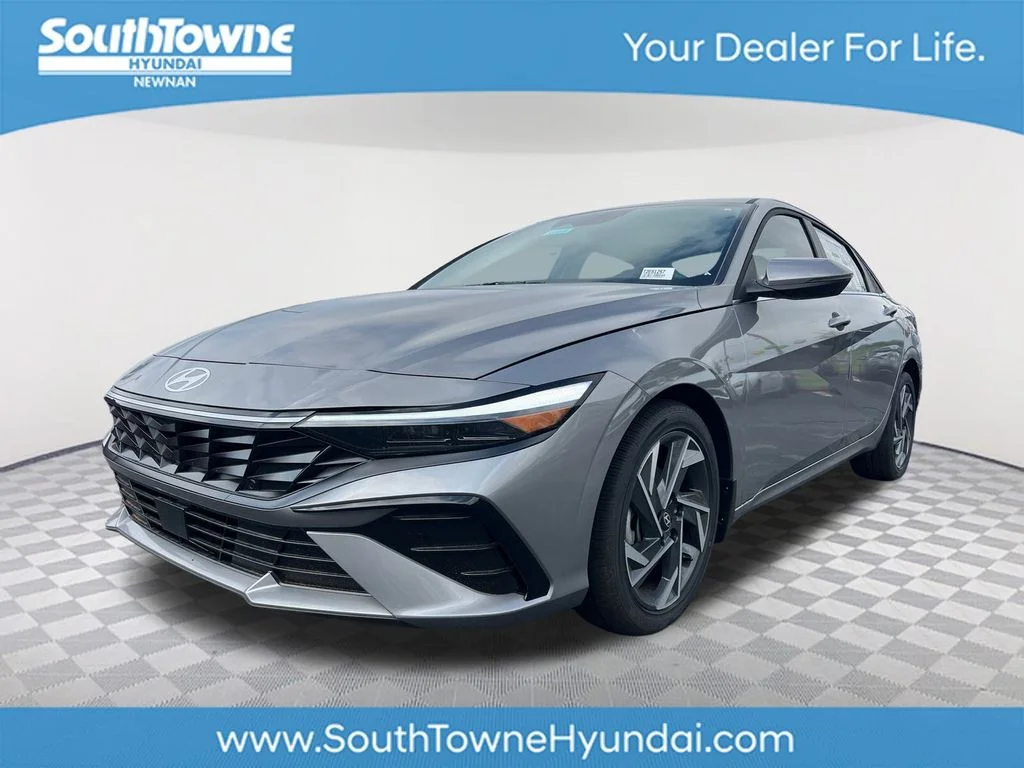 Used 2025 Silver Hyundai Limited image 1