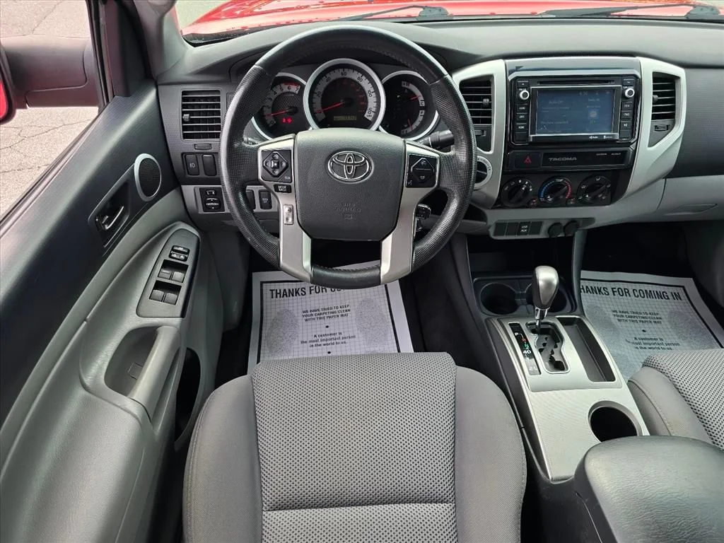 Used 2015 Red Toyota Base image 3