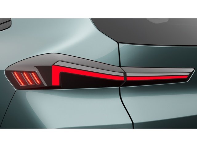New 2026 Cape York Green Metallic BMW Label image 8