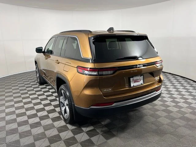 Used 2026 Brown Jeep Limited image 5