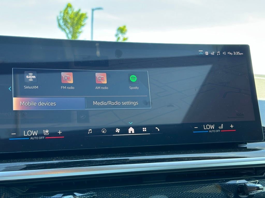 New 2027 Black Sapphire Metallic BMW xDrive40i image 36