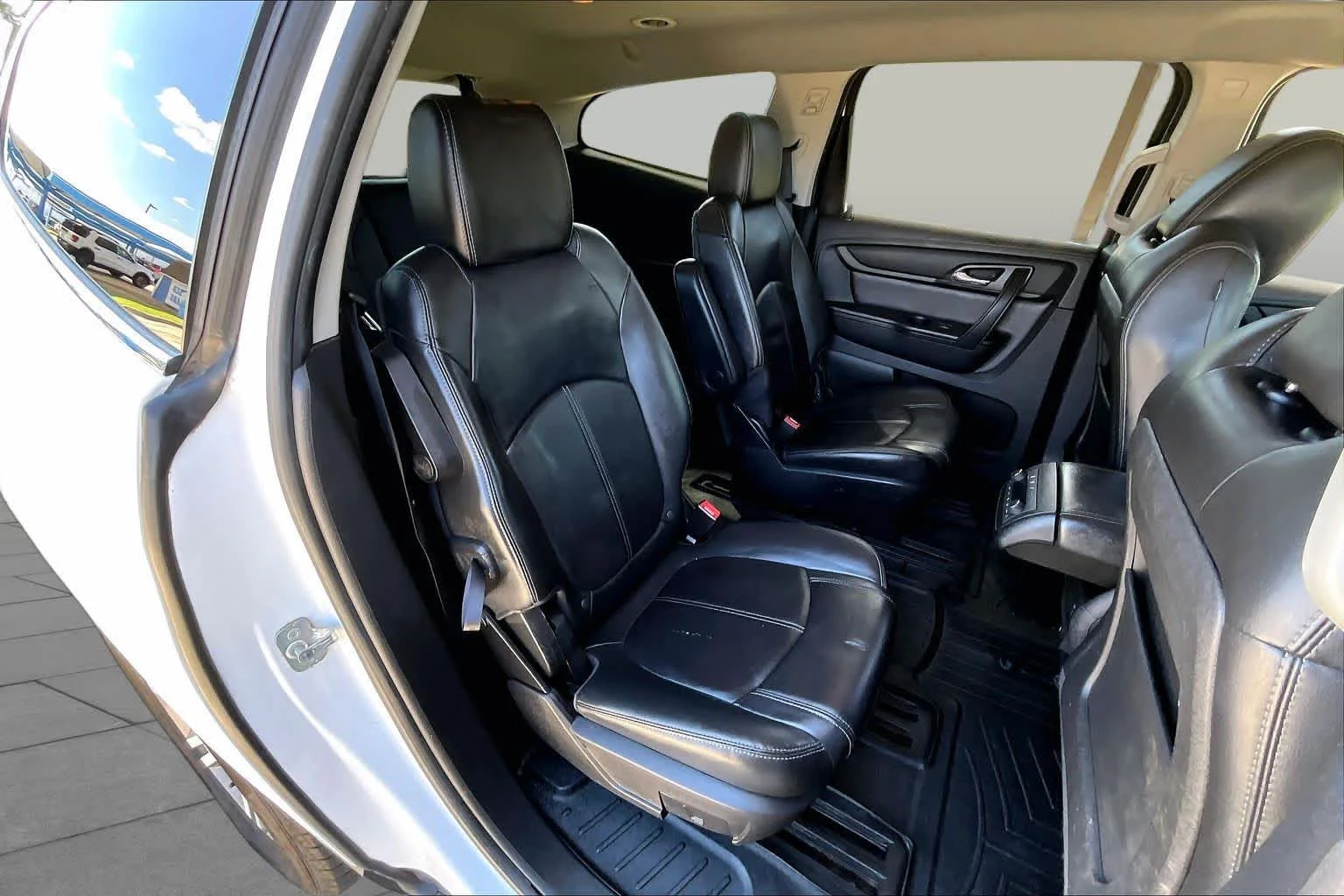 Used 2016 Summit White Chevrolet LT image 20