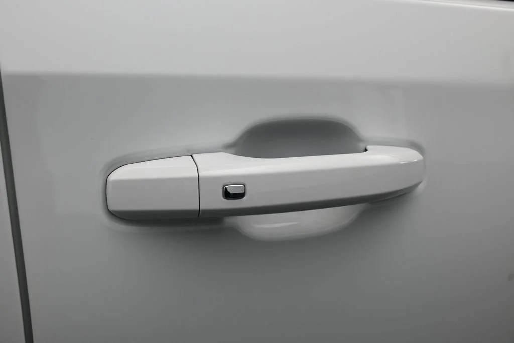Used 2026 Summit White Chevrolet RST image 37