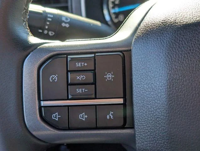 Used 2023 Black Metallic Ford XLT image 53