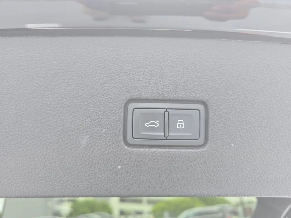 Used 2023 Black Audi 55 Premium Plus image 28