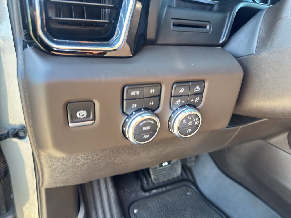 Used 2025 Sterling Metallic GMC Denali image 22