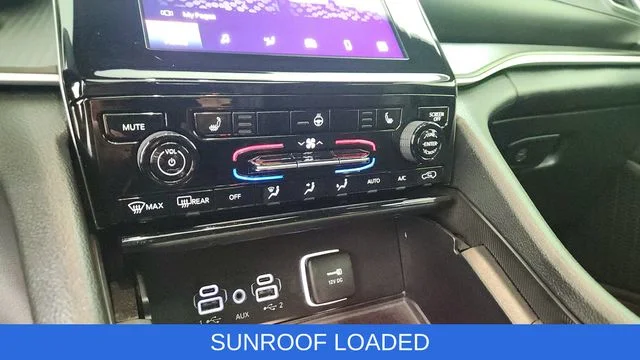 Used 2024 Gray Jeep Altitude X image 29