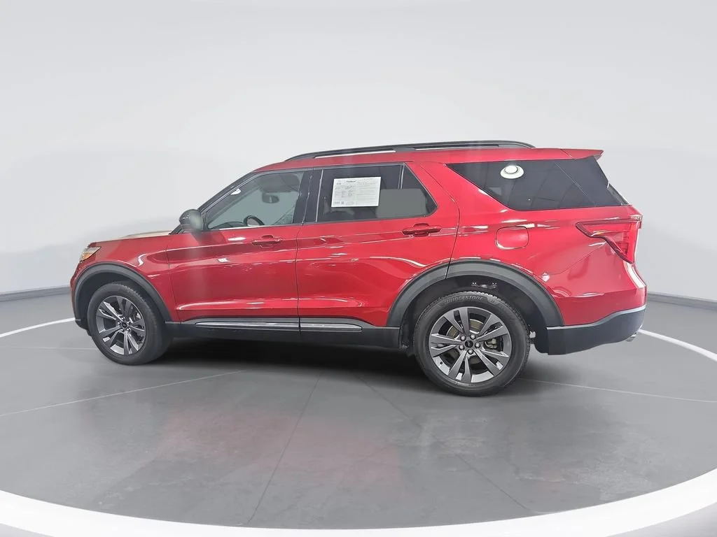 Used 2022 Red Ford XLT image 7