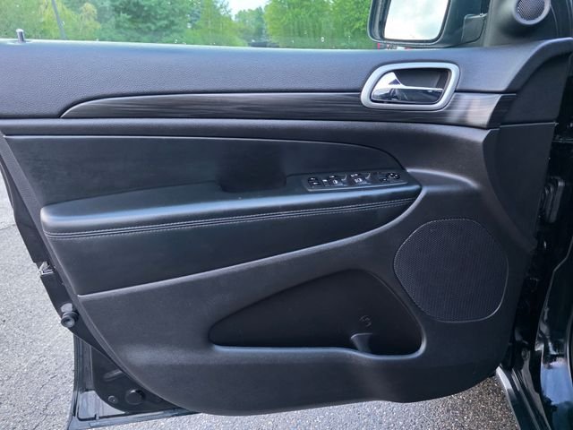 Used 2021 Diamond Black Jeep Laredo E image 23