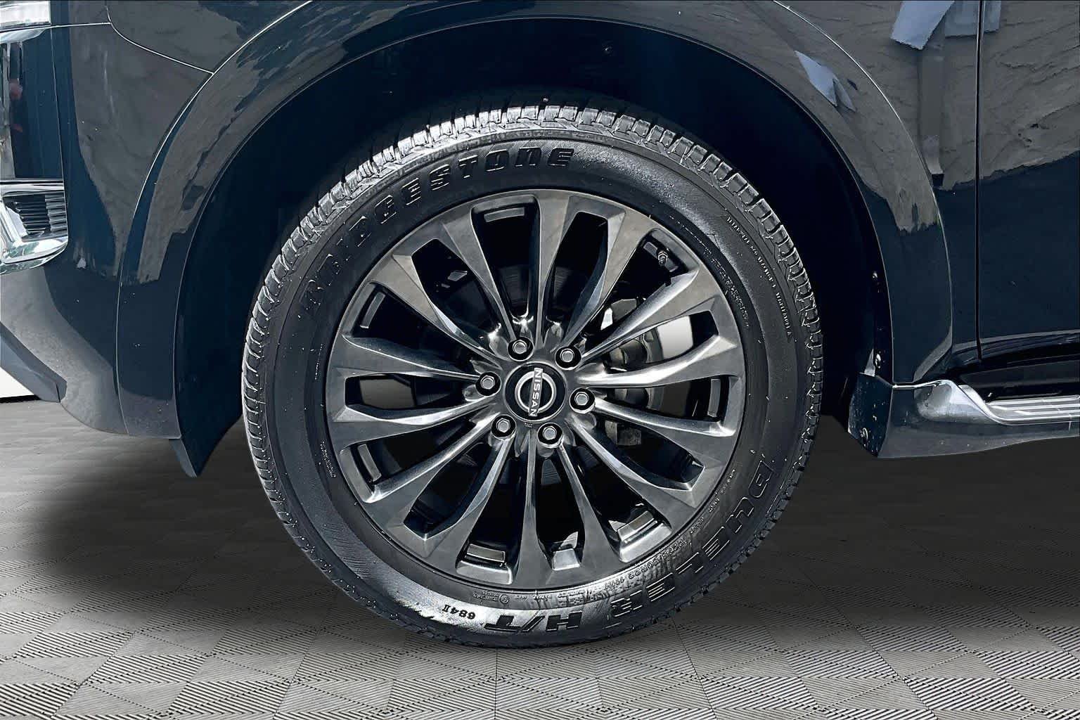 Used 2024 Super Black Nissan Platinum image 11