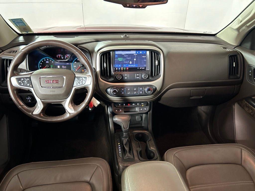 Used 2021 Cayenne Red GMC Denali image 17