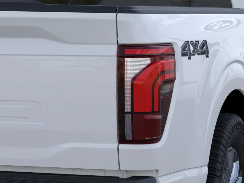 New 2026 Oxford White Ford Lariat® image 21