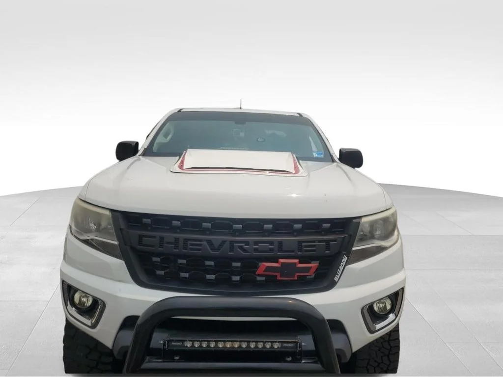 Used 2019 White Chevrolet Work Truck image 9