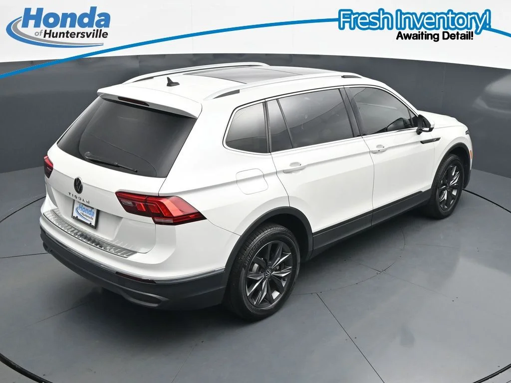 Used 2023 Opal White Volkswagen 2.0T SE image 25