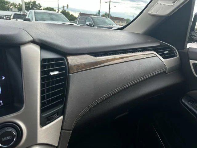 Used 2017 White Frost GMC Denali image 47