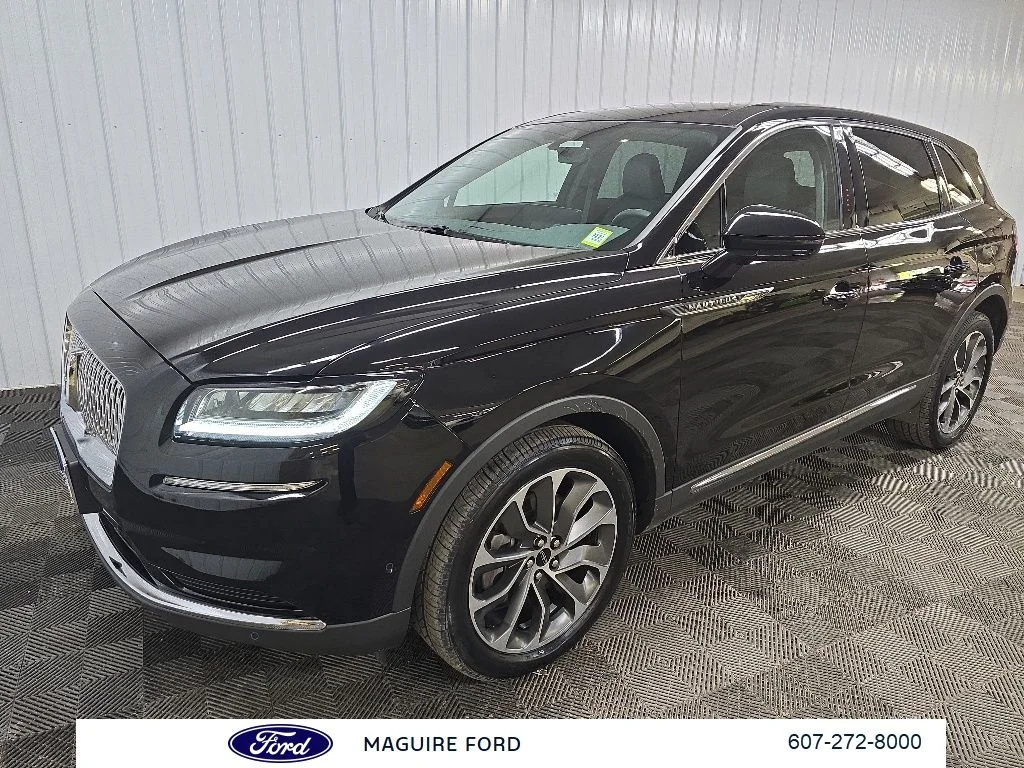 Used 2023 Black Lincoln Reserve image 10