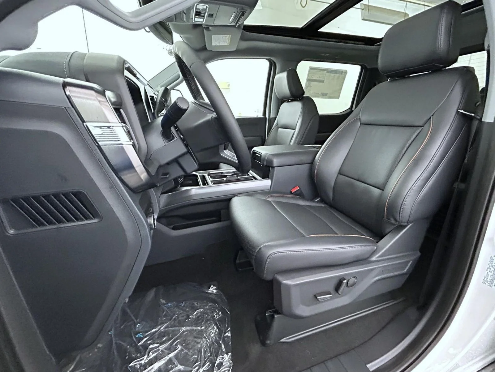 New 2026 White Ford Lariat image 10