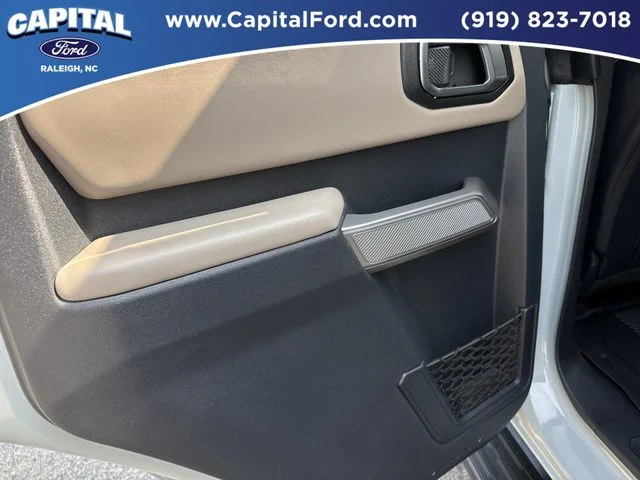 Used 2023 Gray Ford Wildtrak image 17