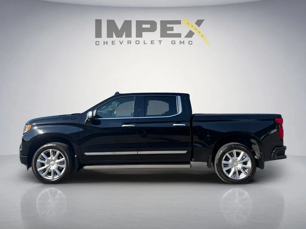 Used 2023 Black Chevrolet High Country image 2
