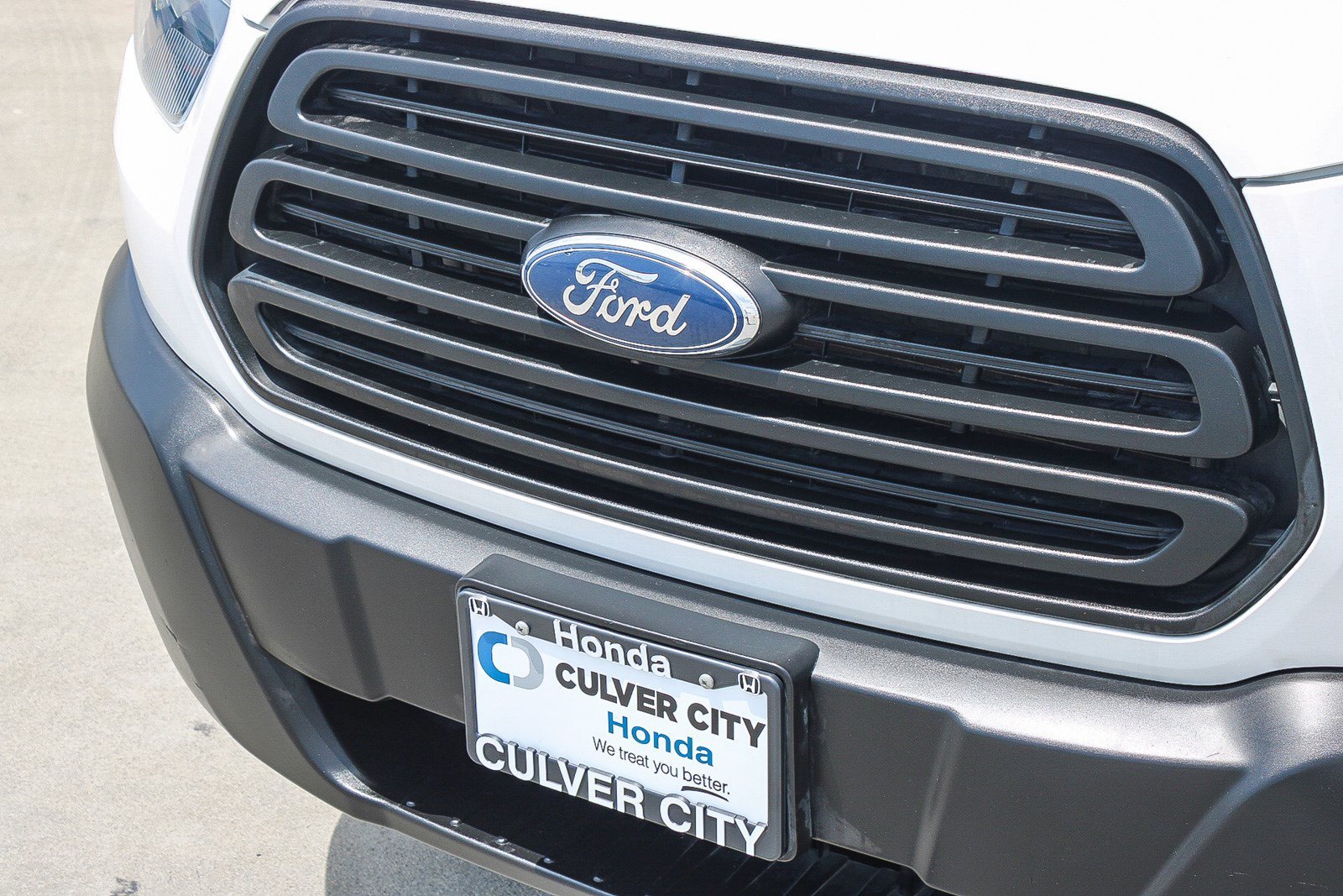 Used 2019 Oxford White Ford Base image 5