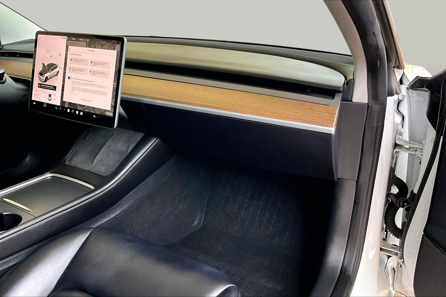 Used 2023 Pearl White Multi-Coat Tesla  image 15
