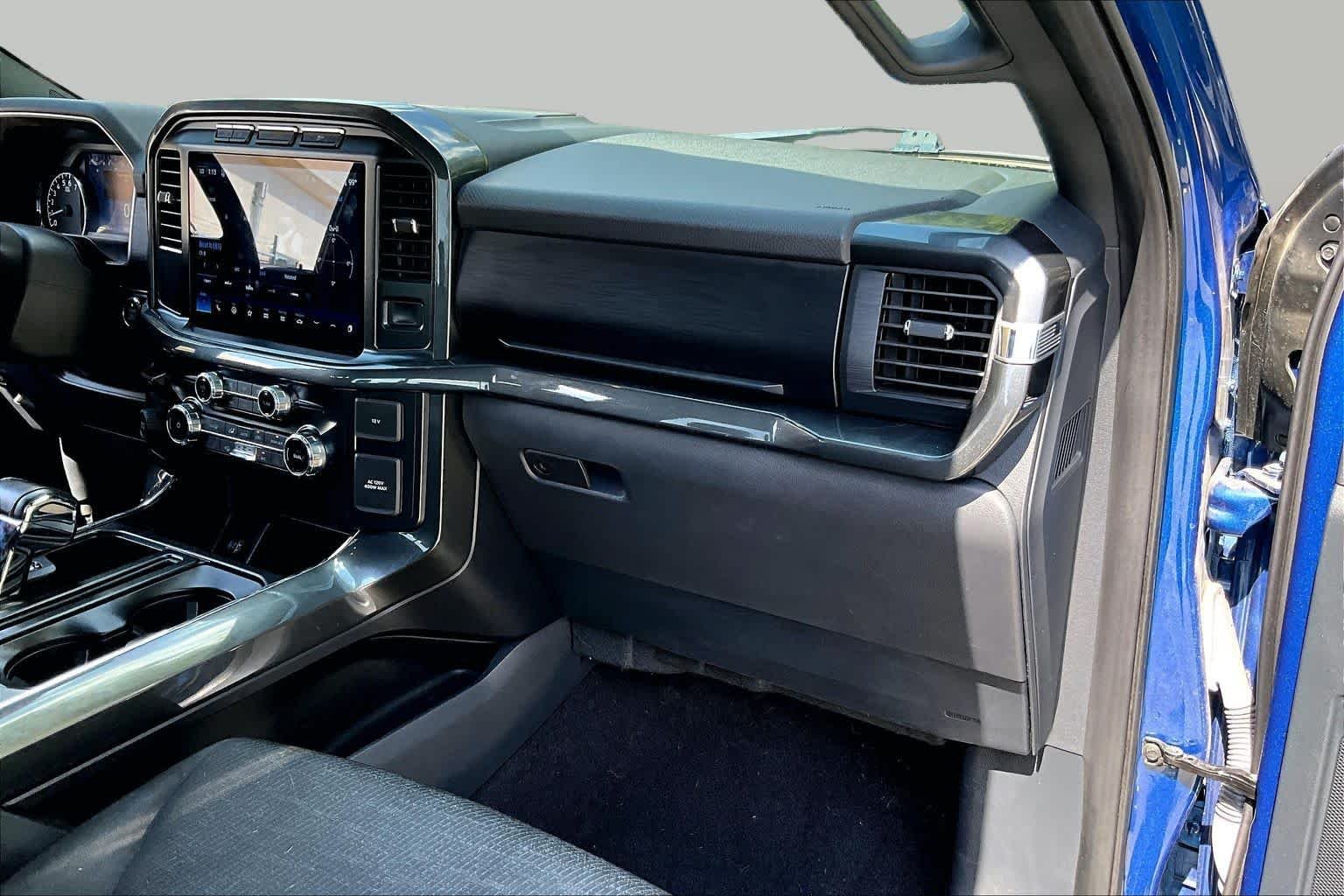 Used 2022 Atlas Blue Metallic Ford XLT image 17