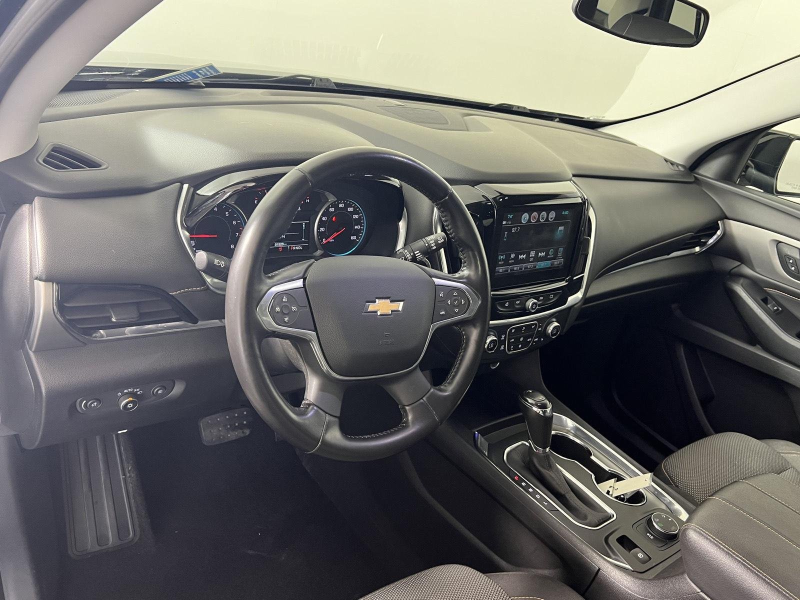 Used 2018 Mosaic Black Metallic Chevrolet LT Cloth image 5