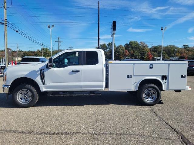 New 2026 Oxford White Ford F-350® XL image 20