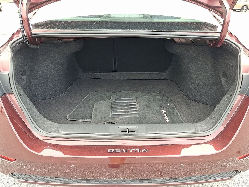 Used 2023  Nissan SV image 27