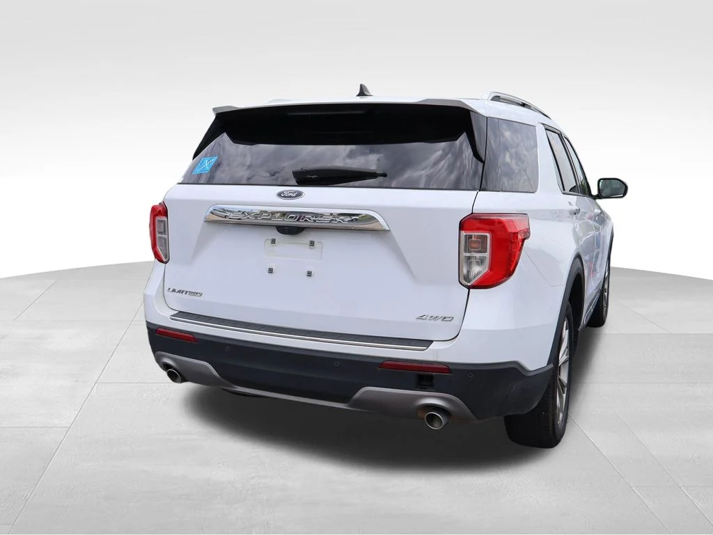 Used 2023 Oxford White Ford Limited image 17