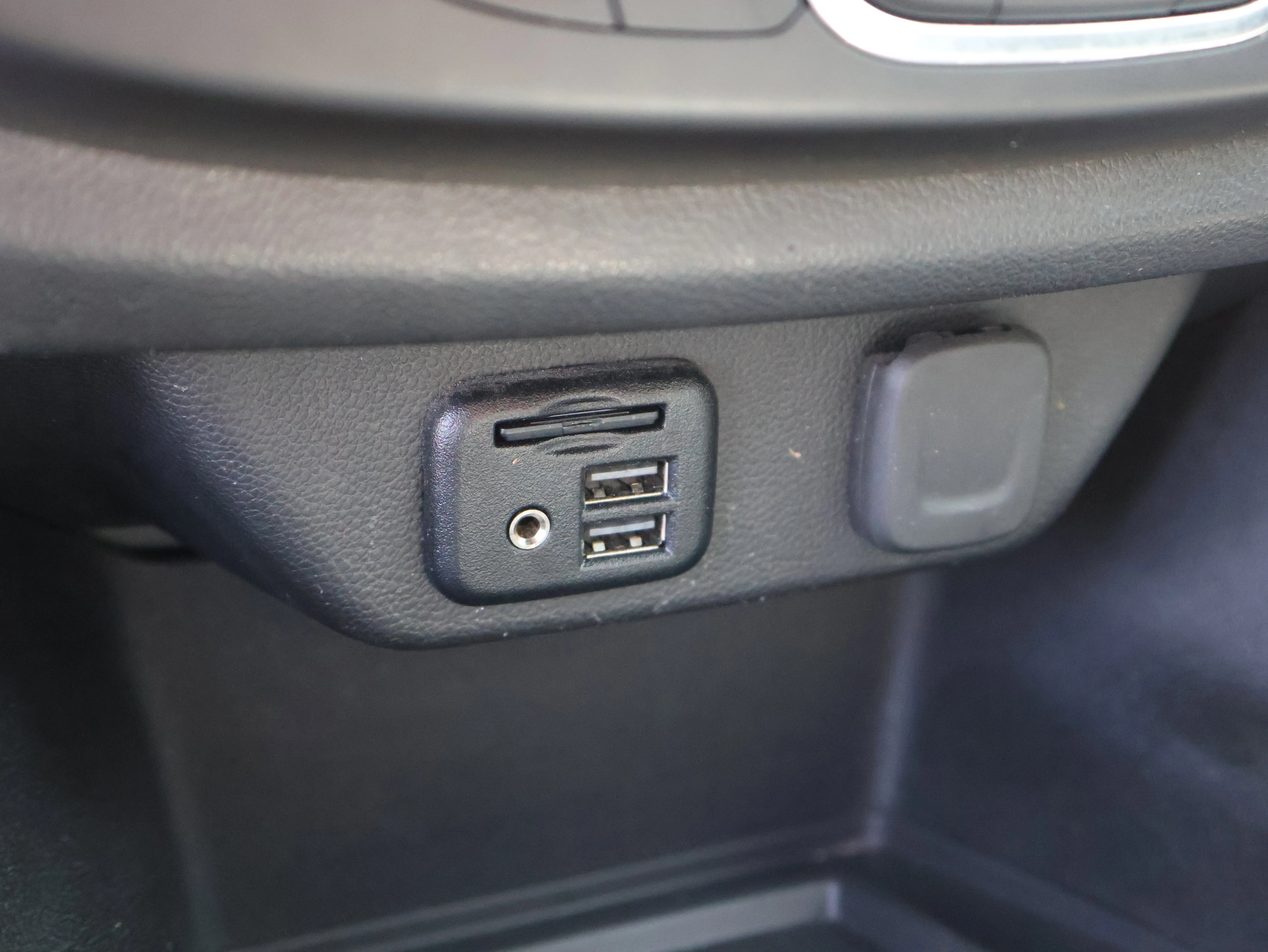2023 Chevrolet Traverse Premier - Photo 31