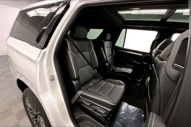 Used 2025 Crystal White Tricoat Cadillac Sport image 25