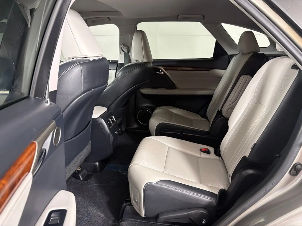 Used 2018 Silver Lexus 450hL Premium image 37