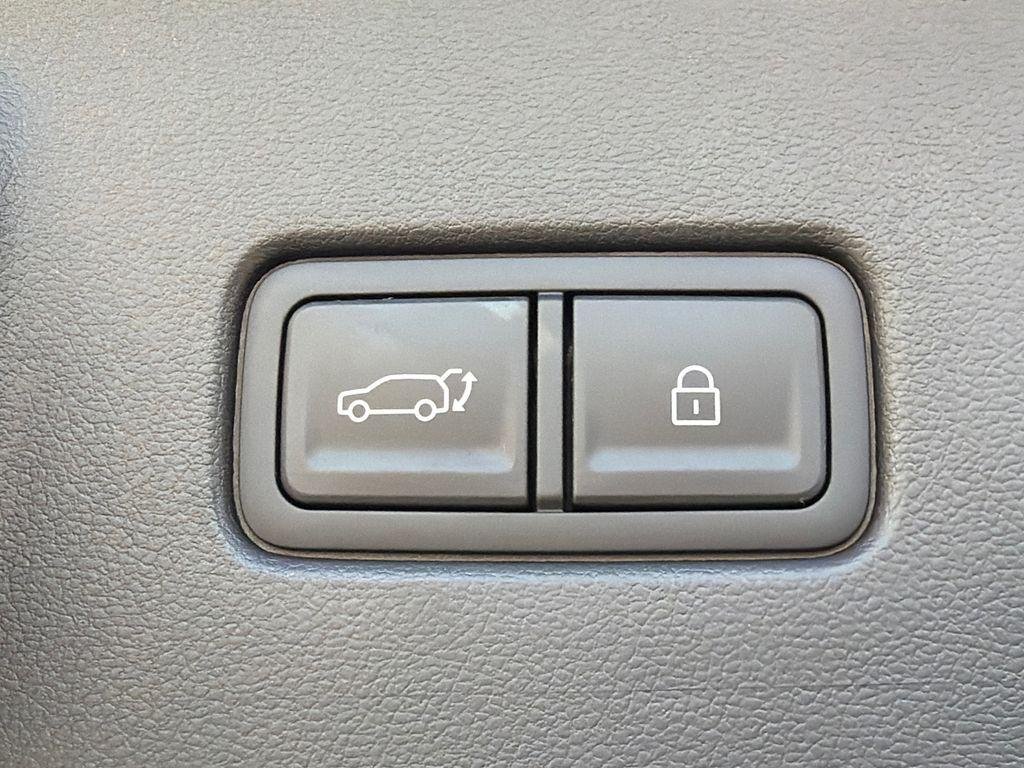 New 2026 Black Hyundai SEL Premium FWD image 19
