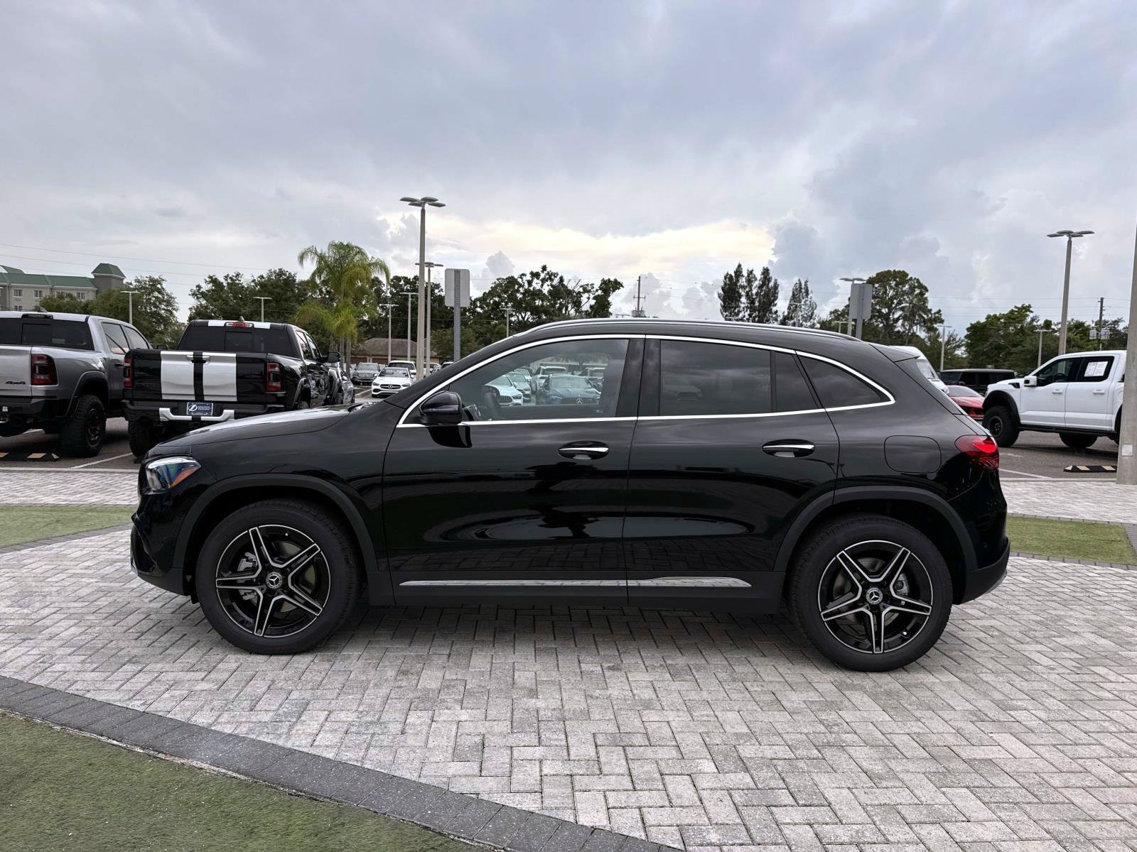 New 2026 Black Mercedes-Benz 250 4MATIC® SUV image 3