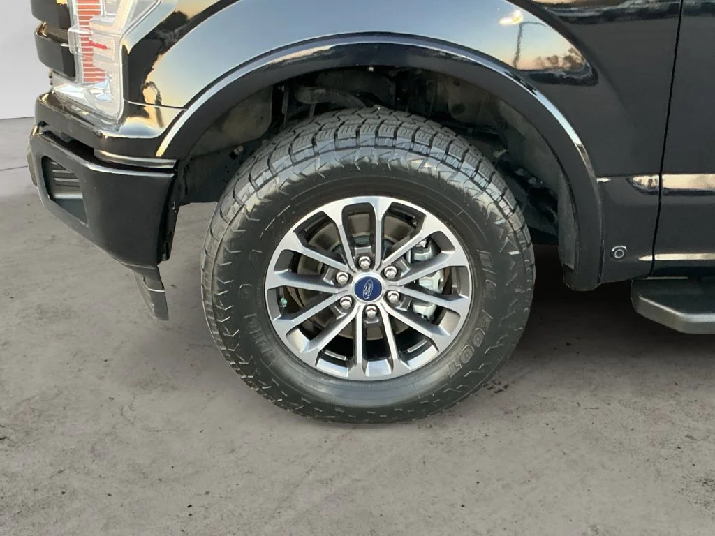 Used 2019 Black Ford Lariat image 13