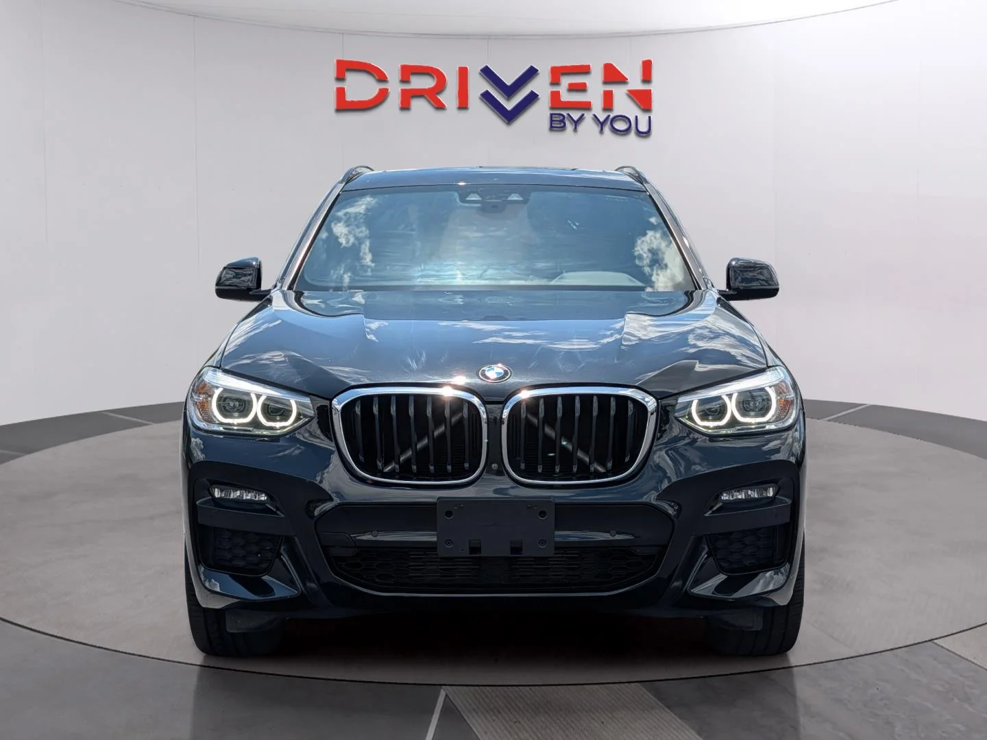 Used 2020 Black Sapphire Metallic BMW sDrive30i image 8