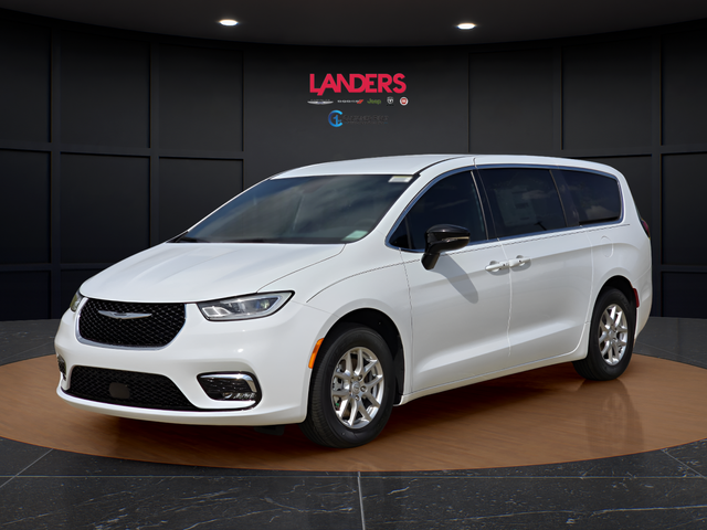 2026 Chrysler Pacifica Select's photo