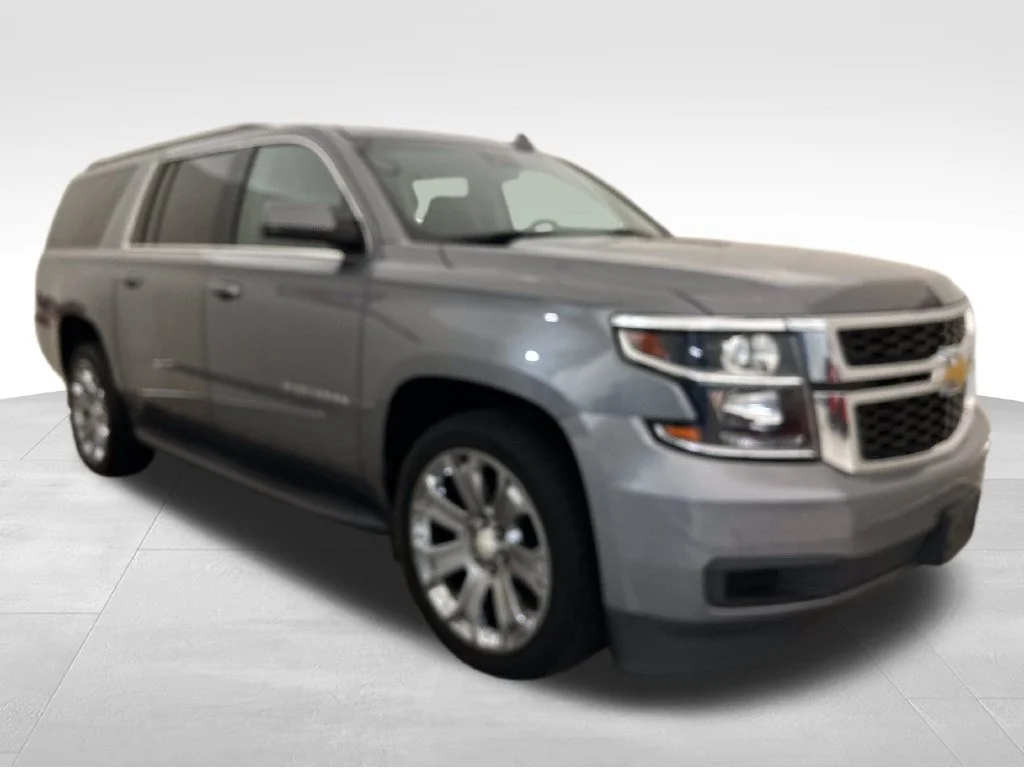 Used 2019 Gray Chevrolet LT image 7