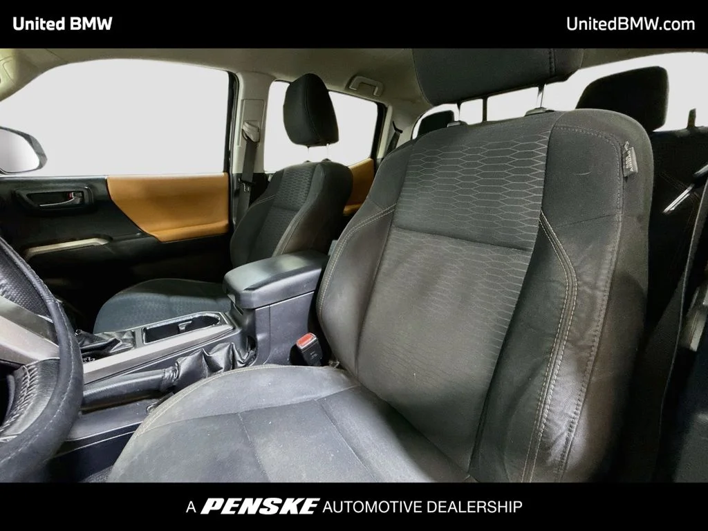 Used 2017 Black Toyota SR5 image 12