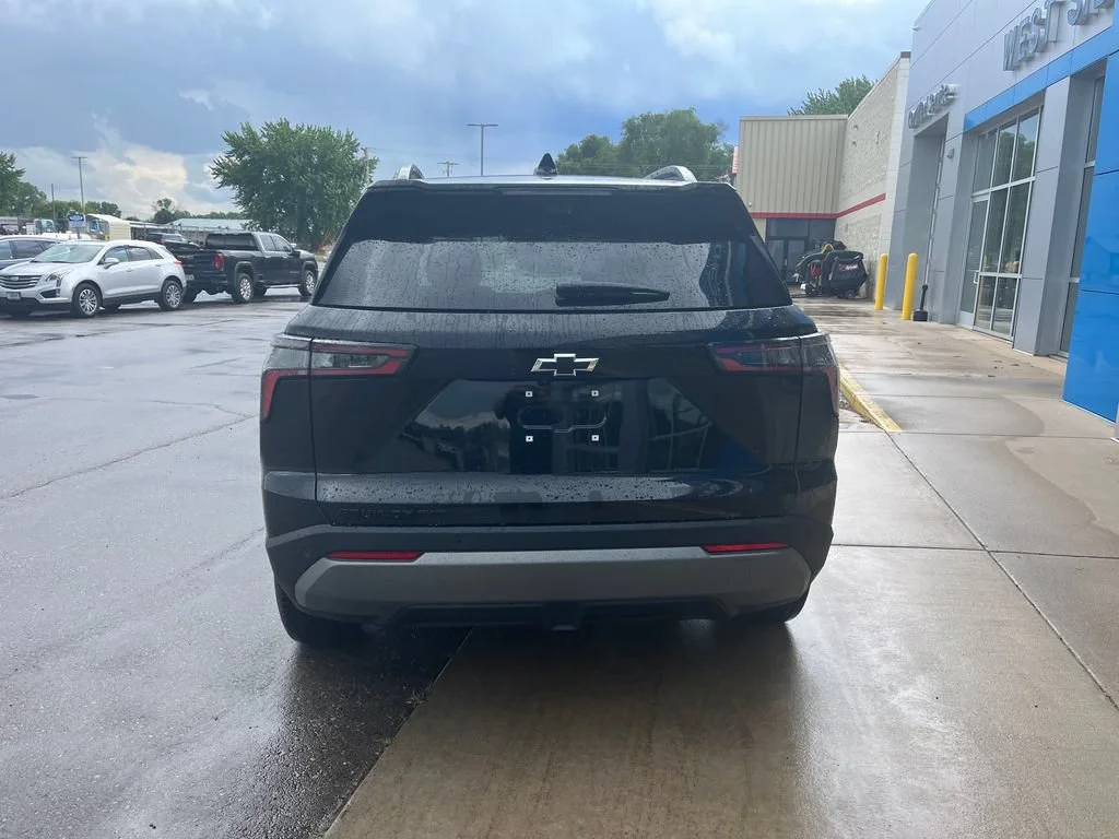 2026 Chevrolet Equinox LT - Photo 6
